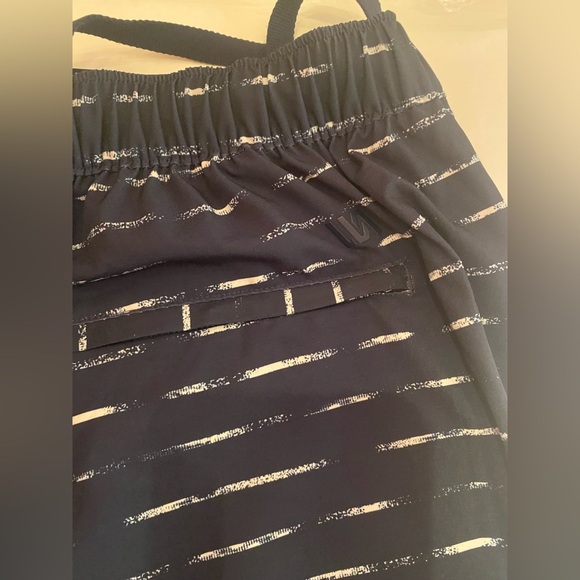 VRST Men 5” Resort Print Shorts Brief Navy Sand Washed Stripe Size Medium - Picture 11 of 15